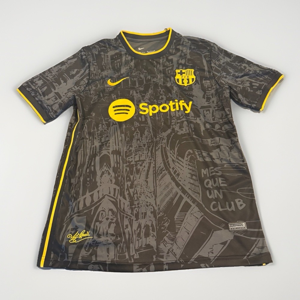 FC Barcelona 2023/24 "City Map" Special Edition black and gold jersey M
